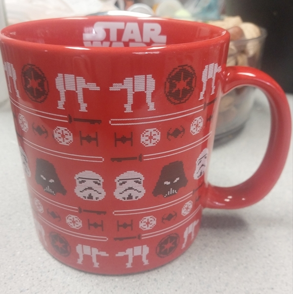 Star Wars  Red Mug - Picture 6 of 6